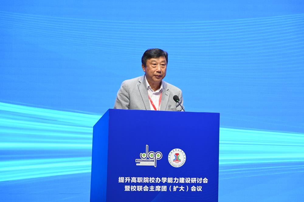 1.张慧波.JPG